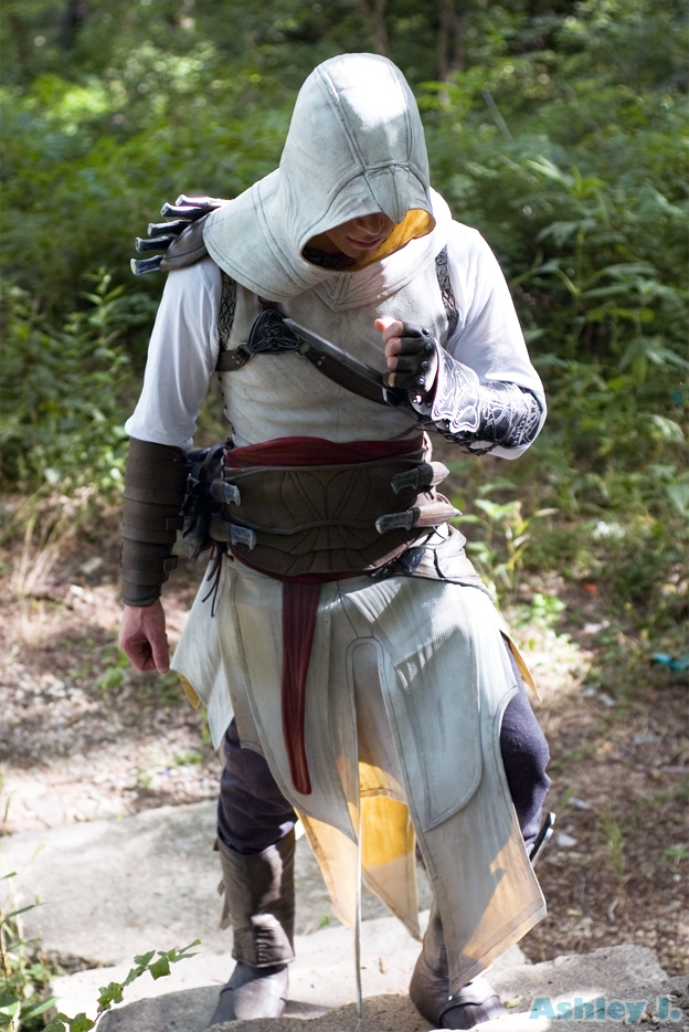Altair_Ibn_La_Ahad_by_johnsonsan